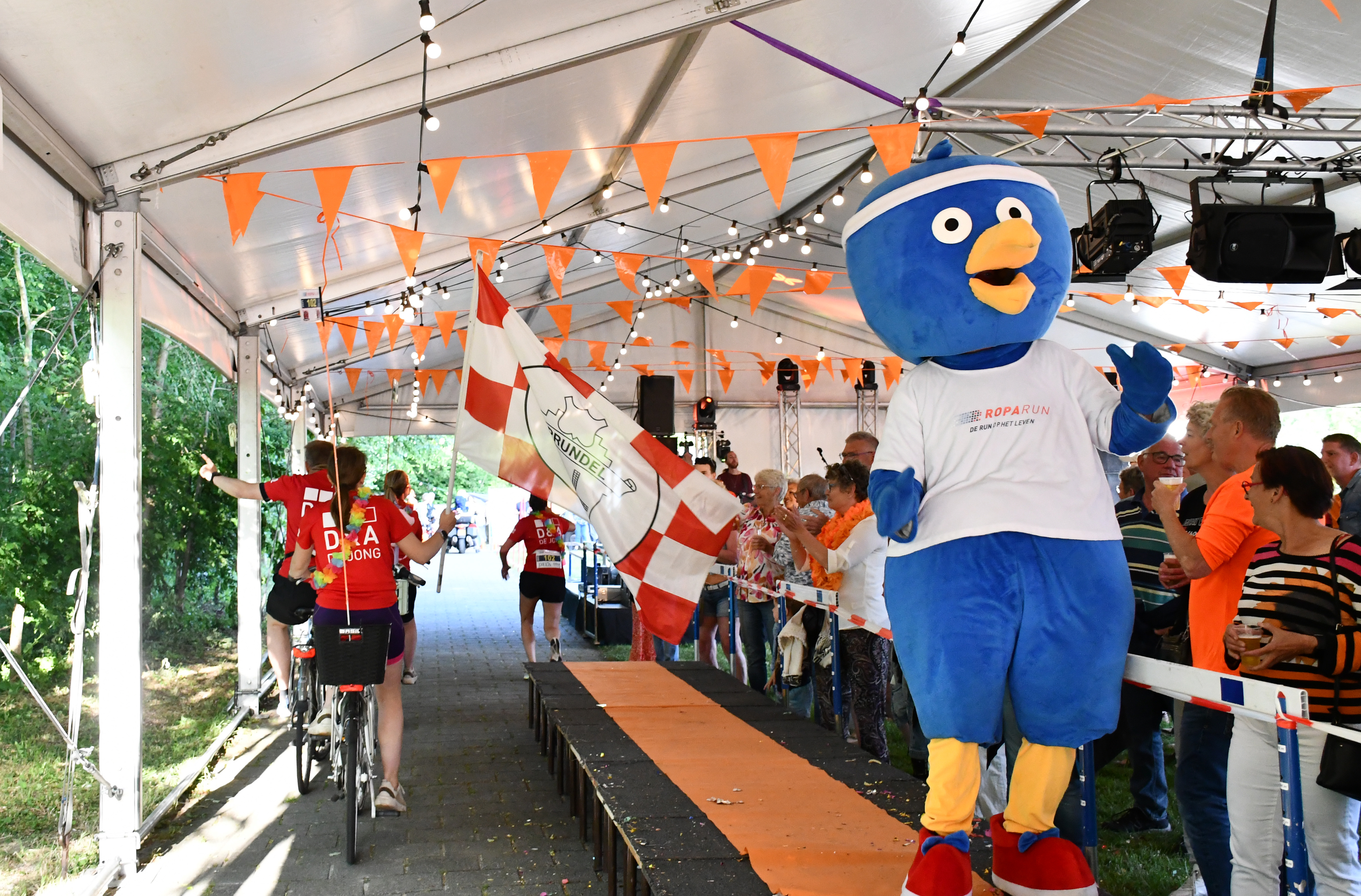 ROPARUN DOOR DONGEN